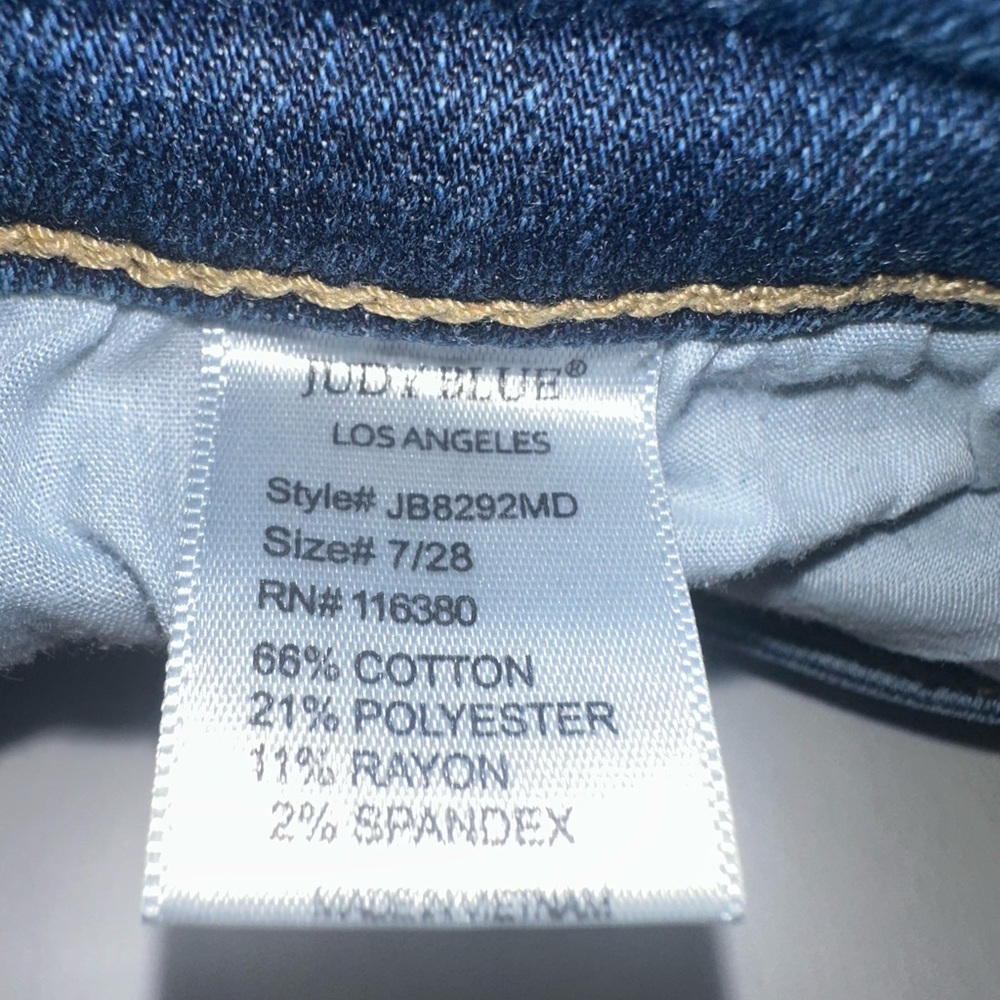 Judy Blue Colby Skinny Fit Distressed Destroyed Jeans Women’s Size 7/28 Mid-Rise - Picture 4 of 7